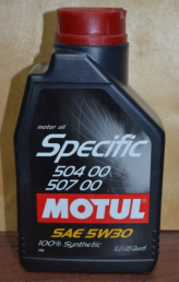 Масло моторное синтетическое Motul Specific VW 504.00/507.00 5W30 106375 (5л)