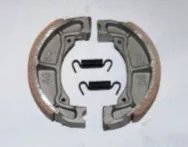 Колодки барабанного тормоза SUZUKI LETS-50 (на блистере) SEE перед.