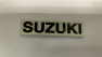 Наклейка логотип "SUZUKI" 7x1см
